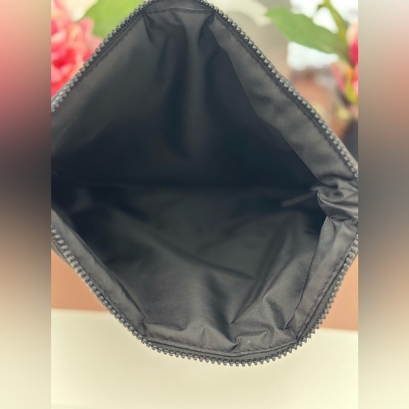 ‼️SALE‼️New Chanel Puffy Travel Cosmetic Bag - Picture 6 of 8